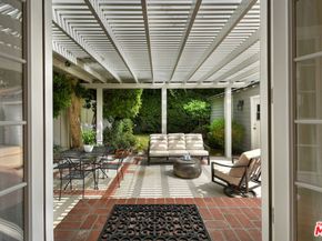 4226 Greenbush Avenue, Sherman Oaks CA 91423