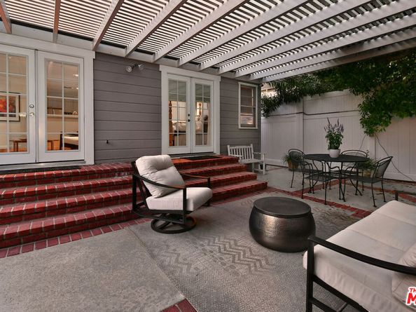 4226 Greenbush Avenue, Sherman Oaks CA 91423