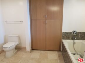 13700 Marina Pointe Drive 1219, Marina Del Rey CA 90292