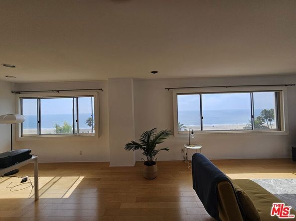101 California Avenue 802, Santa Monica CA 90403