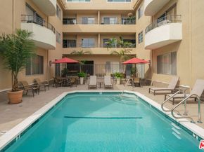 1221 N Kings Road 307, West Hollywood CA 90069