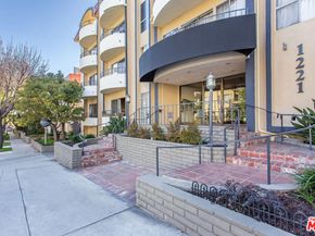 1221 N Kings Road 307, West Hollywood CA 90069