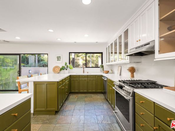3437 Cloudcroft Drive, Malibu CA 90265