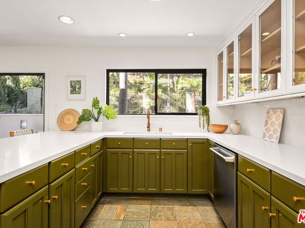3437 Cloudcroft Drive, Malibu CA 90265