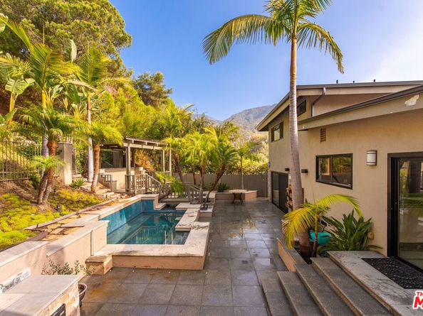 3437 Cloudcroft Drive, Malibu CA 90265