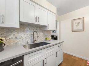 14960 Victory Boulevard 101, Van Nuys CA 91411