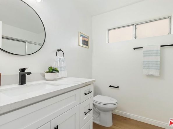 14960 Victory Boulevard 101, Van Nuys CA 91411