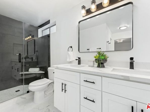 14960 Victory Boulevard 101, Van Nuys CA 91411