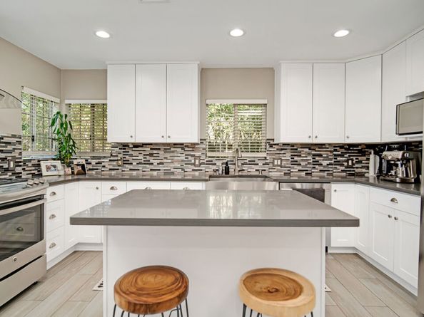 500 N Lamer Street, Burbank CA 91506