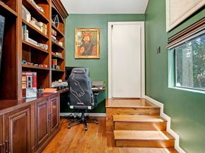 500 N Lamer Street, Burbank CA 91506