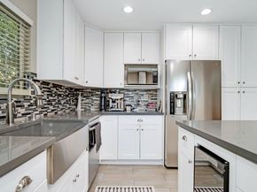500 N Lamer Street, Burbank CA 91506