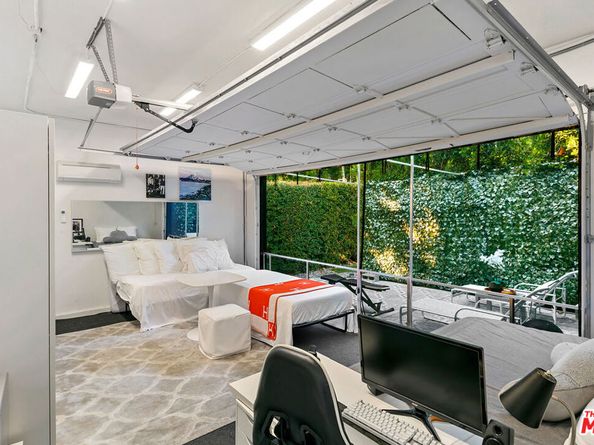 6649 Zumirez Drive, Malibu CA 90265