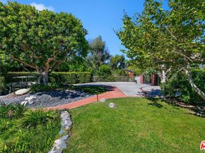 6649 Zumirez Drive, Malibu CA 90265