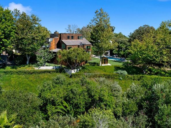 6649 Zumirez Drive, Malibu CA 90265