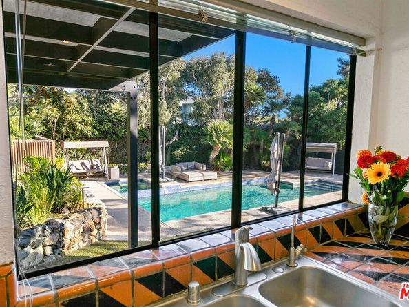 6649 Zumirez Drive, Malibu CA 90265