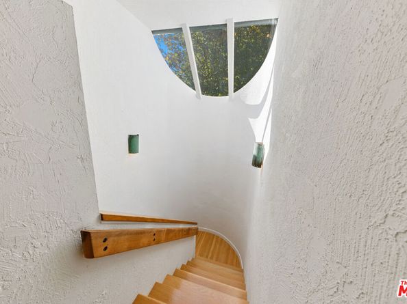 6649 Zumirez Drive, Malibu CA 90265