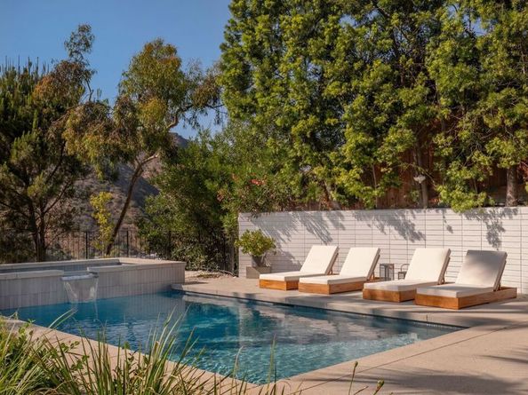 1345 Casiano Road, Los Angeles CA 90049