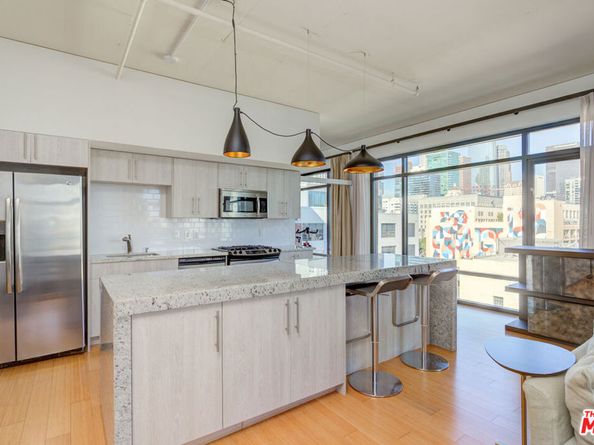 1111 S Grand Avenue 711, Los Angeles CA 90015