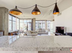 1111 S Grand Avenue 711, Los Angeles CA 90015