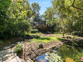 681 Brooktree Road, Santa Monica CA 90402