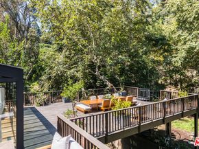 681 Brooktree Road, Santa Monica CA 90402