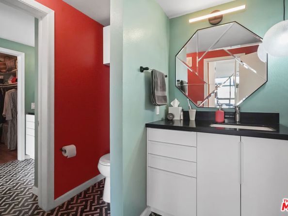 880 W 1st Street 604, Los Angeles CA 90012