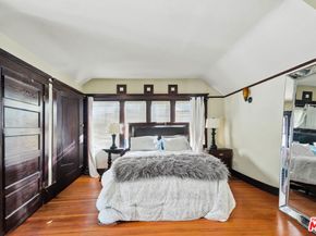 2647 Raymond Avenue, Los Angeles CA 90007