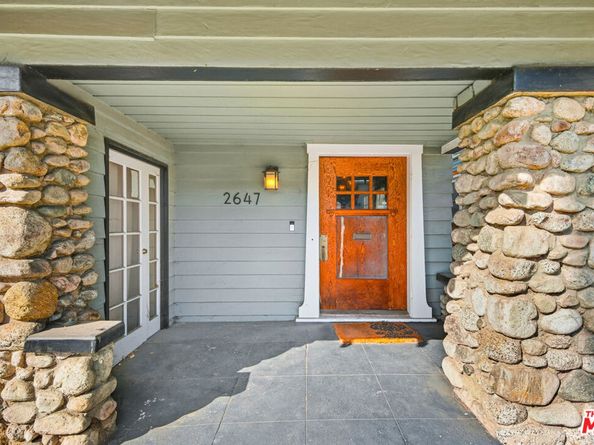 2647 Raymond Avenue, Los Angeles CA 90007