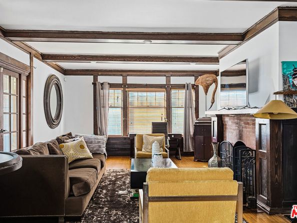 2647 Raymond Avenue, Los Angeles CA 90007