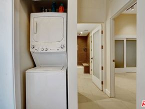 939 S Broadway 802, Los Angeles CA 90015