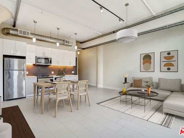 939 S Broadway 802, Los Angeles CA 90015