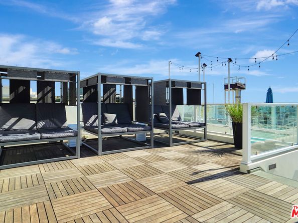 939 S Broadway 802, Los Angeles CA 90015