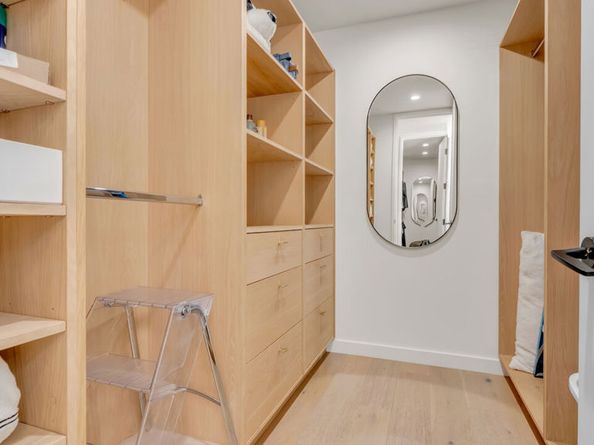 2392 Century Hill, Los Angeles CA 90067