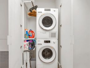 2392 Century Hill, Los Angeles CA 90067