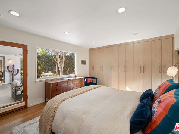 3241 Federal Avenue, Los Angeles CA 90066