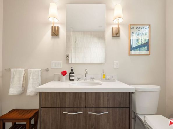 3241 Federal Avenue, Los Angeles CA 90066