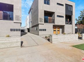 10821 Hartsook Street, North Hollywood CA 91601