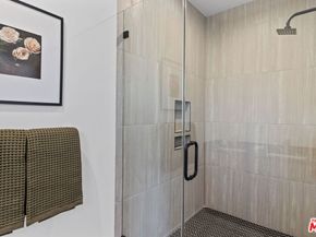 10821 Hartsook Street, North Hollywood CA 91601