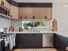 10821 Hartsook Street, North Hollywood CA 91601