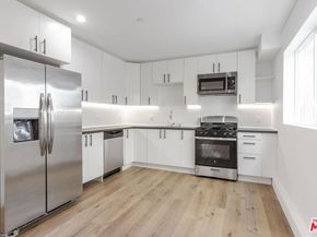 10821 Hartsook Street, North Hollywood CA 91601