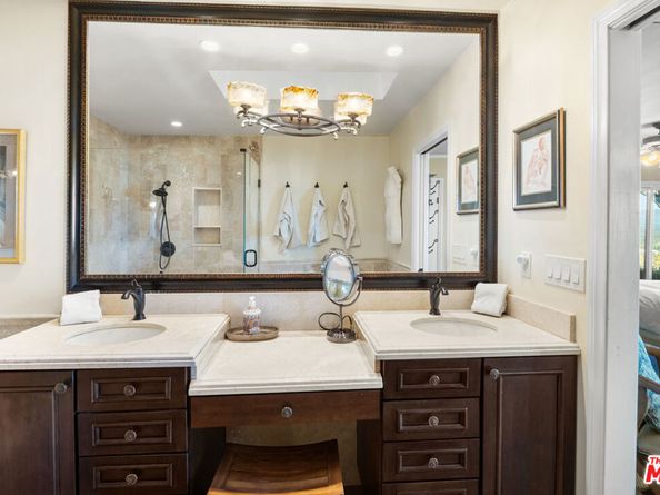 15570 Briarwood Drive, Sherman Oaks CA 91403