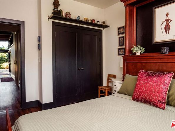 4244 Bluebell Avenue, Studio City CA 91604