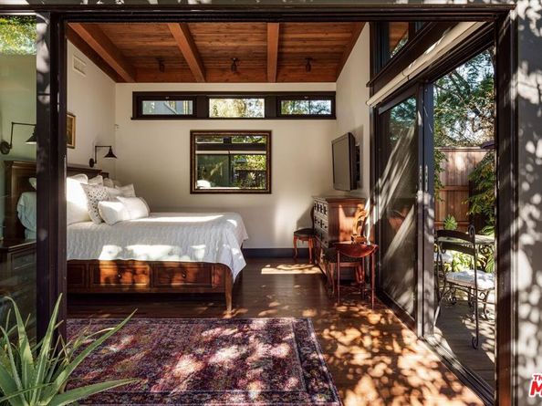 4244 Bluebell Avenue, Studio City CA 91604