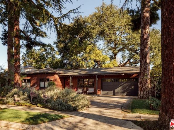 4244 Bluebell Avenue, Studio City CA 91604