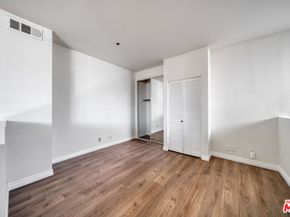 525 S Berendo Street 405, Los Angeles CA 90020