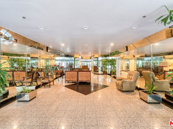 525 S Berendo Street 405, Los Angeles CA 90020