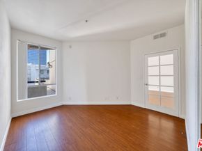 525 S Berendo Street 405, Los Angeles CA 90020