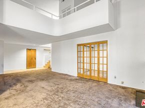 13331 Moorpark Street 352, Sherman Oaks CA 91423