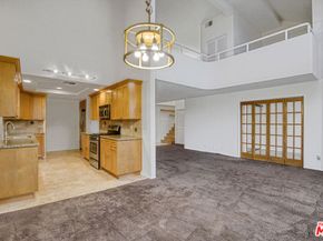 13331 Moorpark Street 352, Sherman Oaks CA 91423