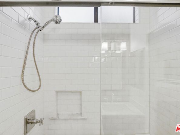 13331 Moorpark Street 352, Sherman Oaks CA 91423